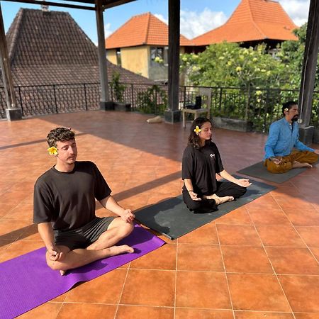 Diuma Residence Yoga Meditation Retreat And Healing Center Санур Экстерьер фото