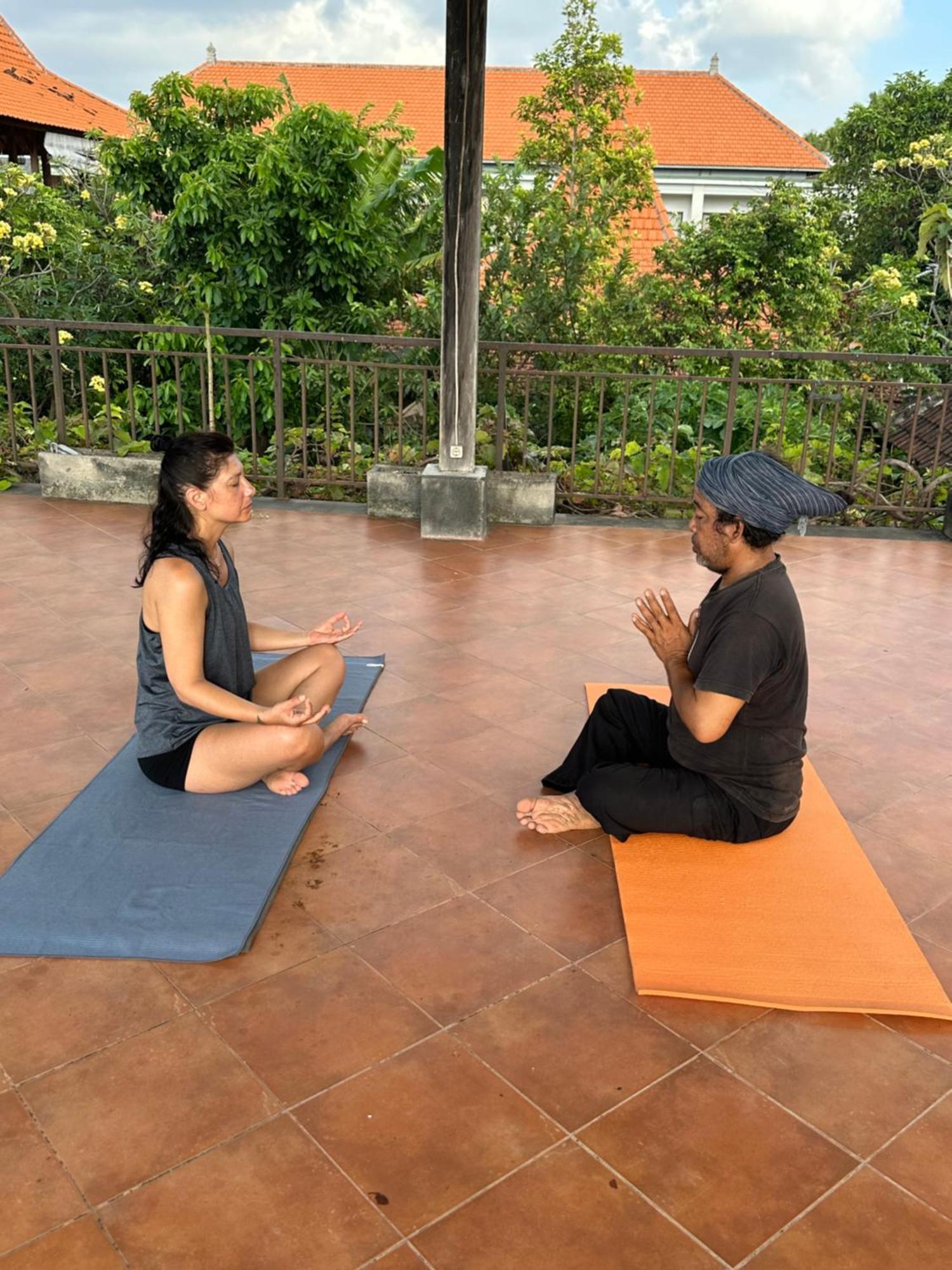 Diuma Residence Yoga Meditation Retreat And Healing Center Санур Экстерьер фото