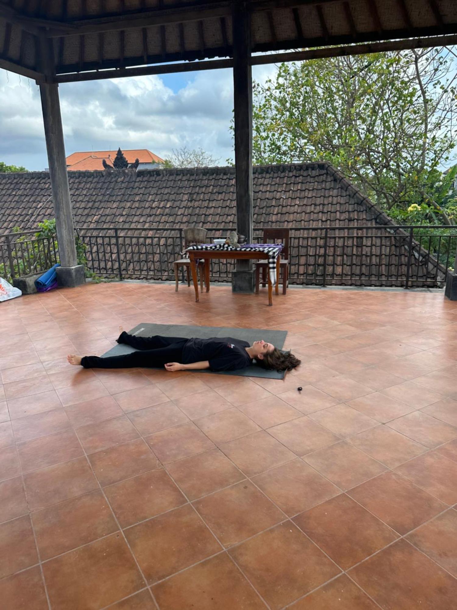 Diuma Residence Yoga Meditation Retreat And Healing Center Санур Экстерьер фото